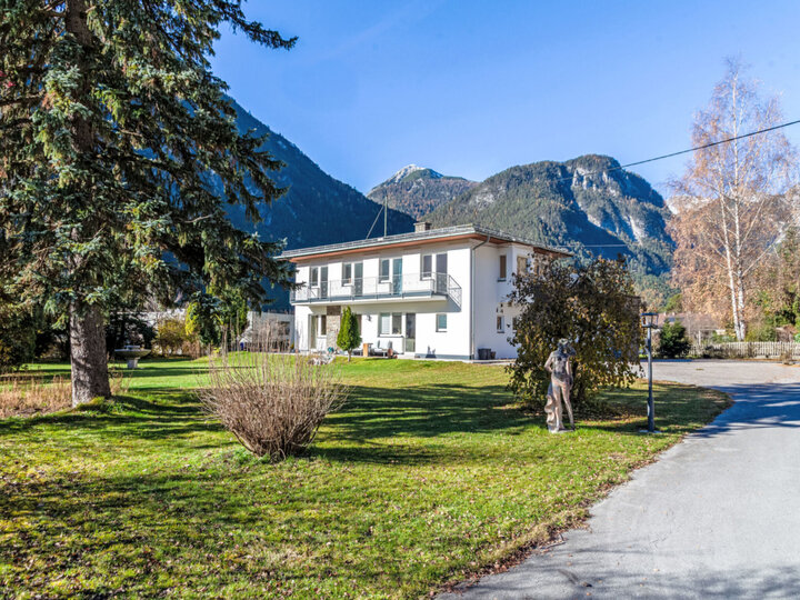 Ferienhaus mit 3 Schlafzimmern und Bergblick in Imst, 9 Schlafplätze, 1390, Nassereith, Austria
