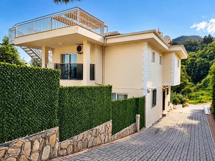 5 Star Villa Majestica — Sea, Castle & Elite Mediterranean Stay