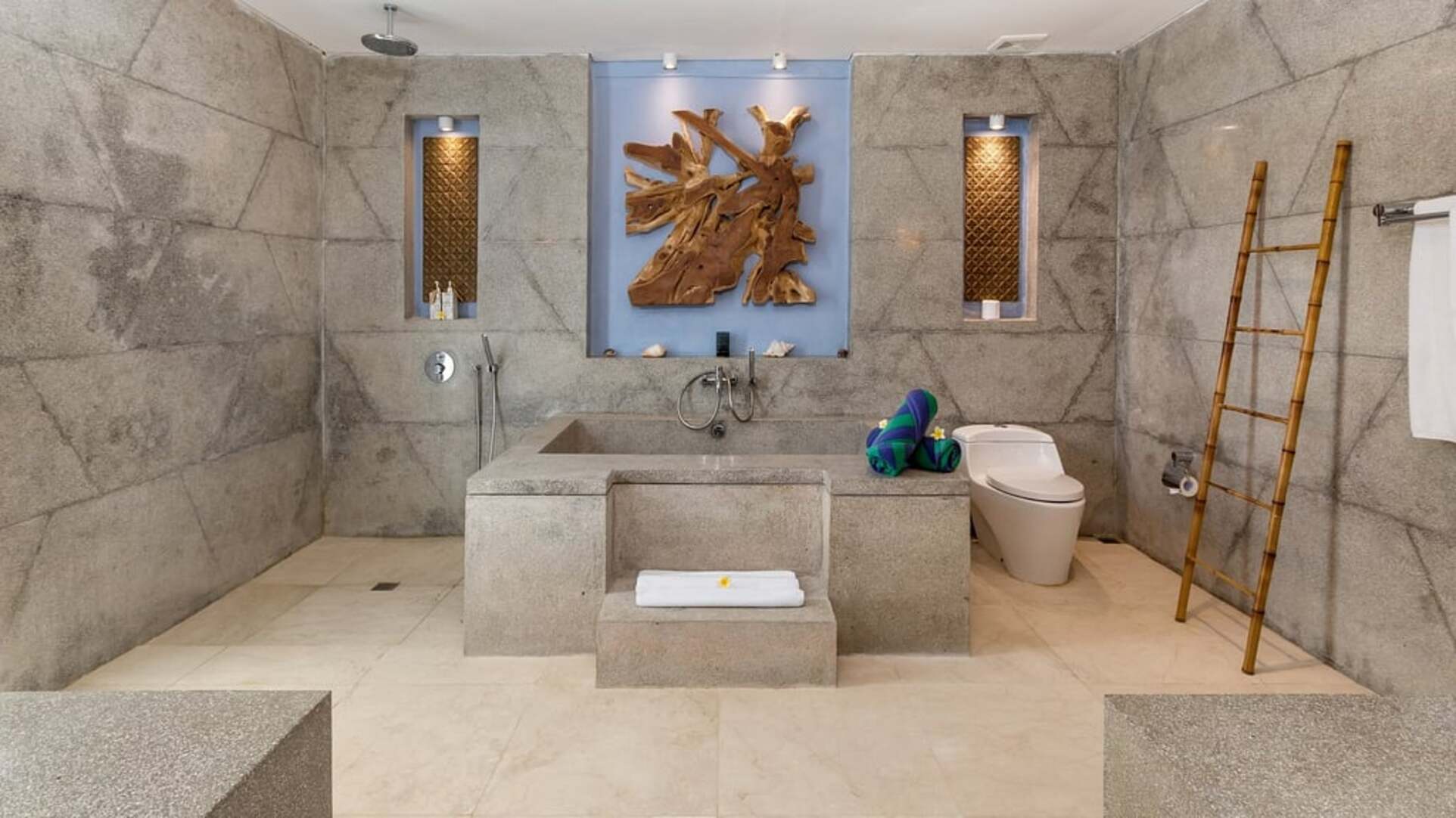 5 Star The Chand’s Estate – Exclusive Beachfront Collection
