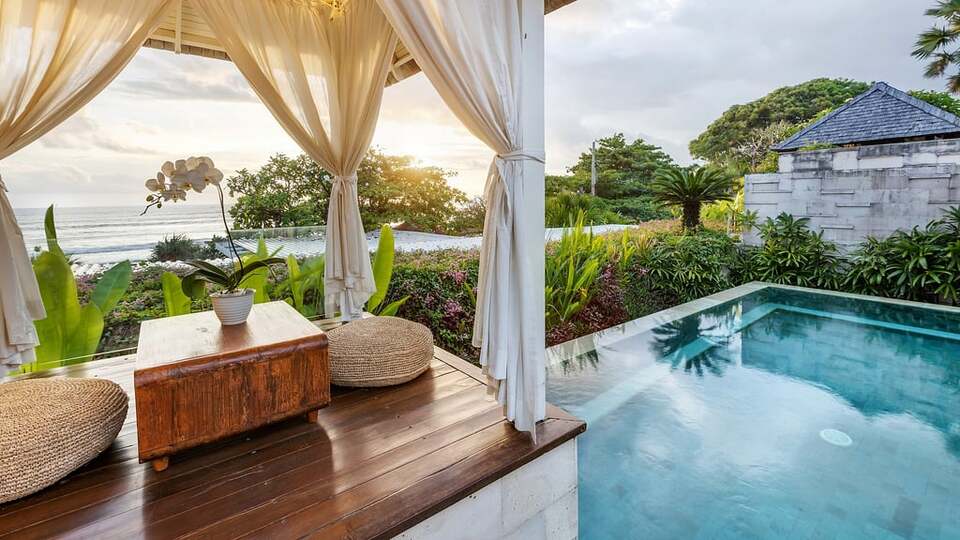 5 Star The Chand’s Estate – Exclusive Beachfront Collection