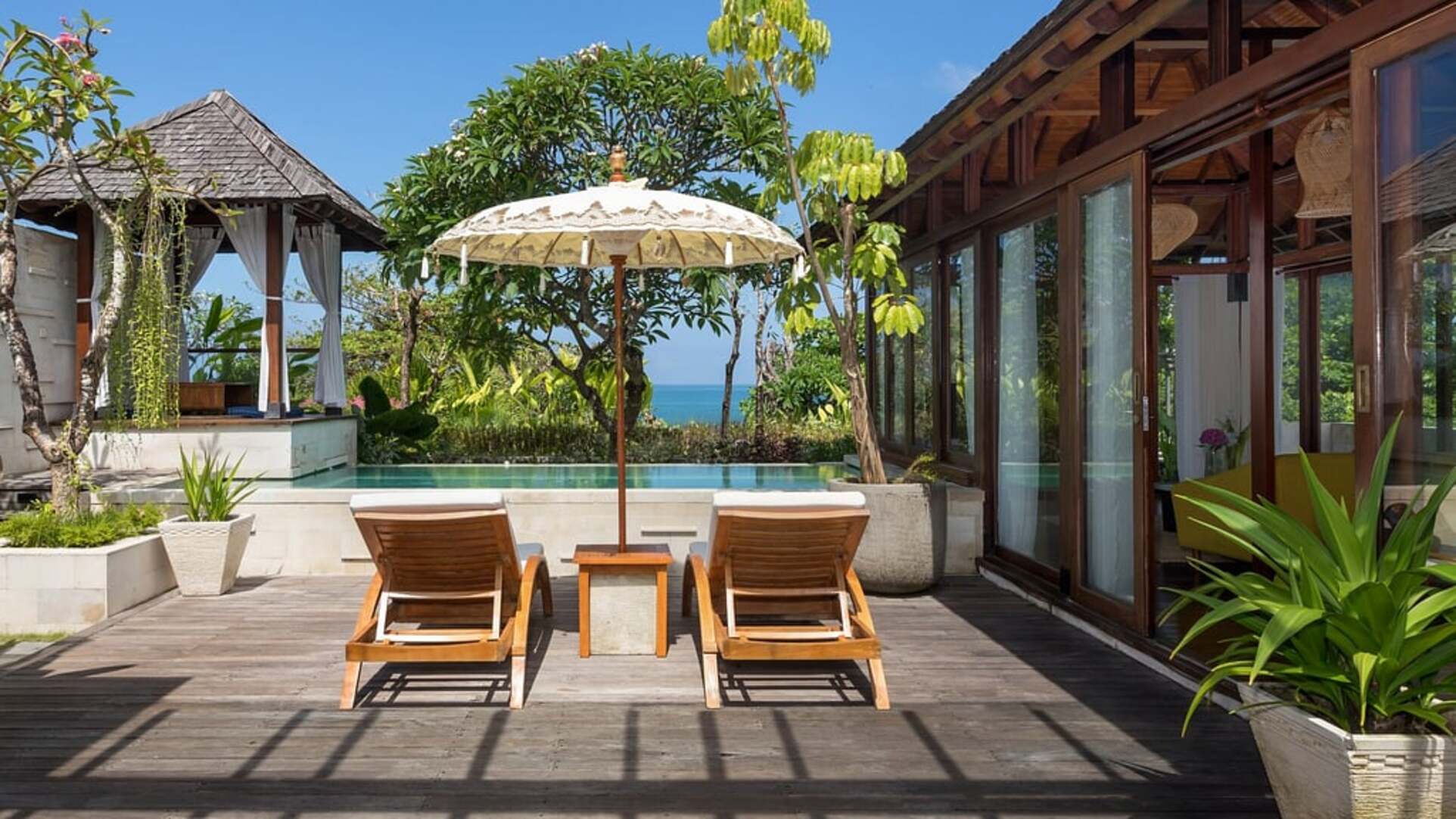5 Star The Chand’s Estate – Exclusive Beachfront Collection